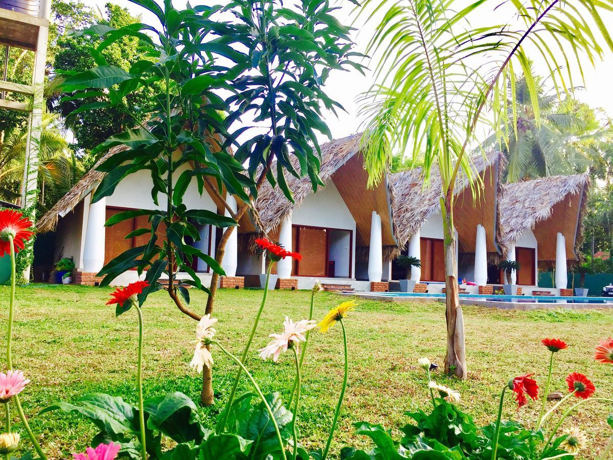 Katunayaka Airport Resort מראה חיצוני תמונה