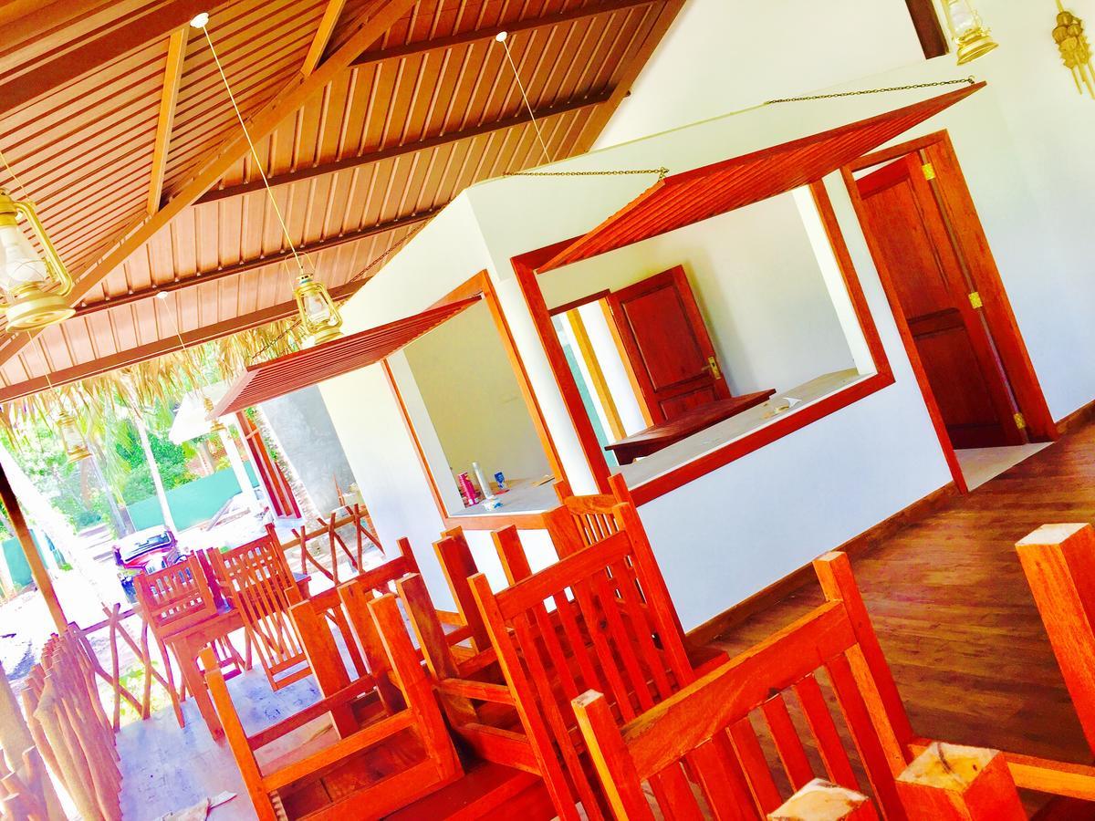 Katunayaka Airport Resort מראה חיצוני תמונה